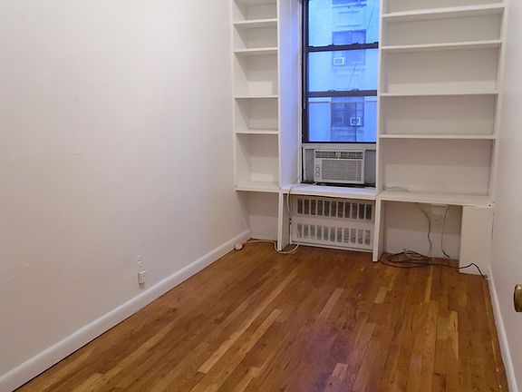 2nd image of 130 W 71st St APT 9