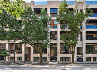 220 S Green St APT 4S, Chicago, IL 60607