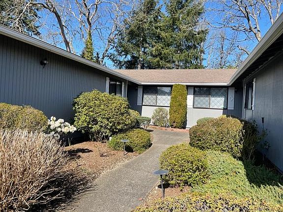 2nd image of 8603 Onyx Dr SW