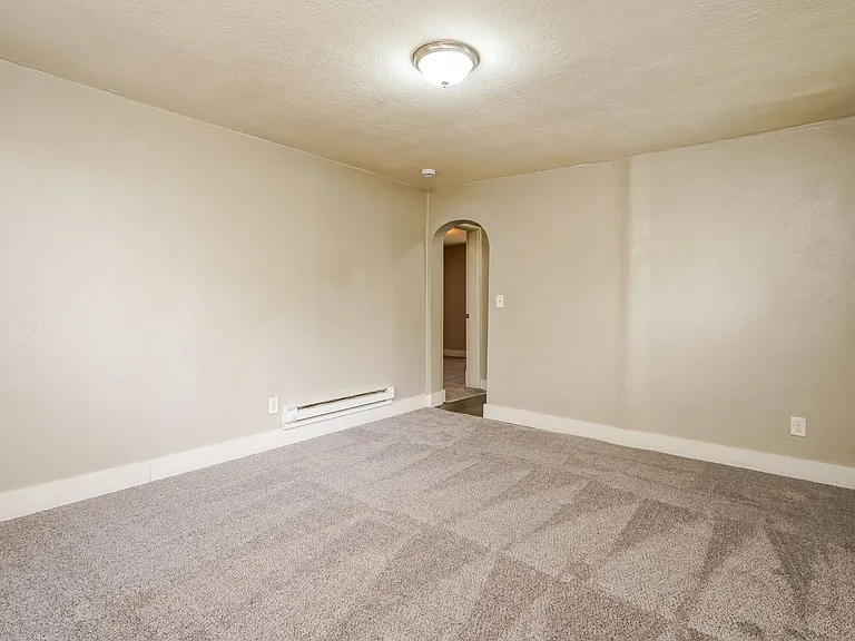 2943 Porter Ave — Photo 5