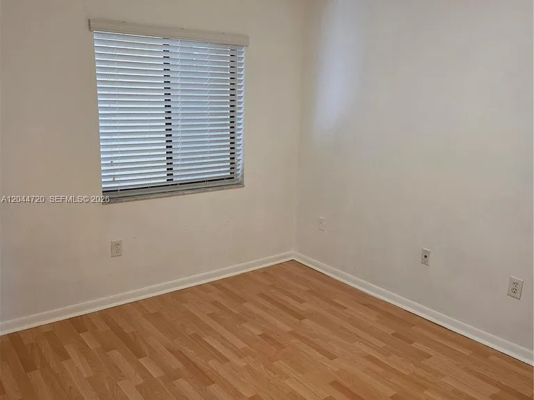8065 SW 107th Ave #214 — Photo 5