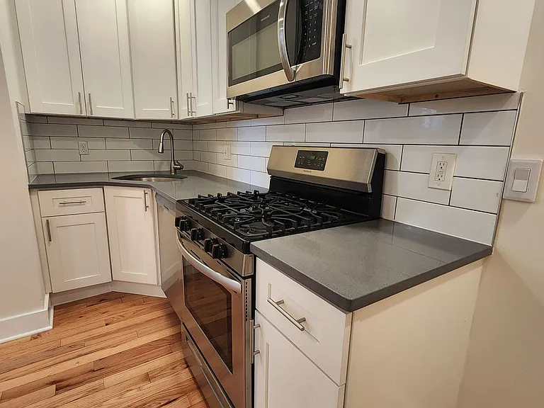 2813 W Girard Ave #2R — Photo 7