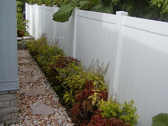 Rear path-PVC Fence