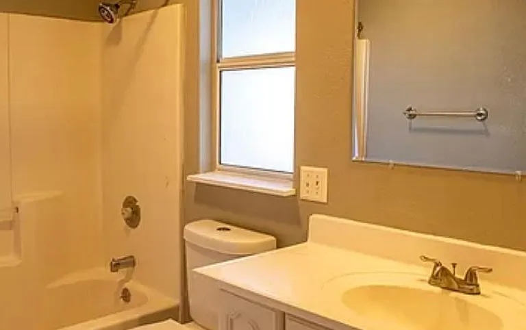 1367 1/2 Vineyard Dr — Photo 7