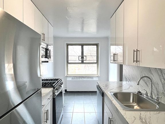 3rd image of 192-10 69th Ave Floor 3