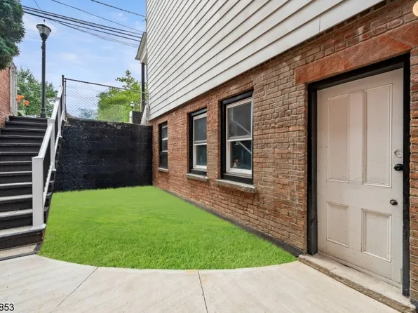 109 W Main St, Rahway City, NJ 07065