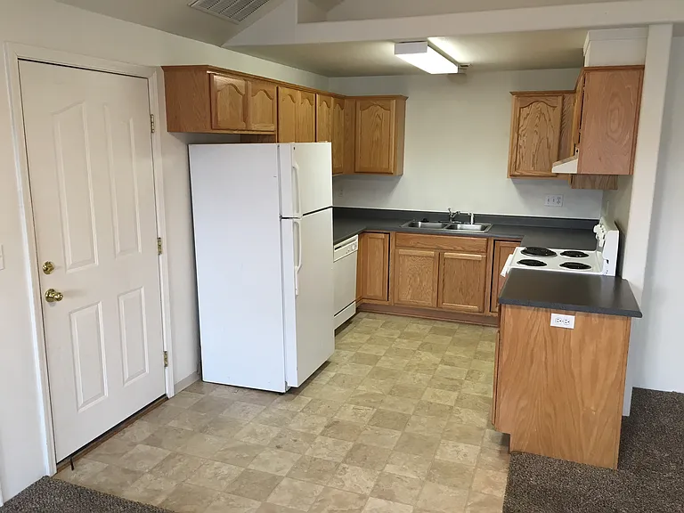 1754 Sun Glo Dr — Photo 5