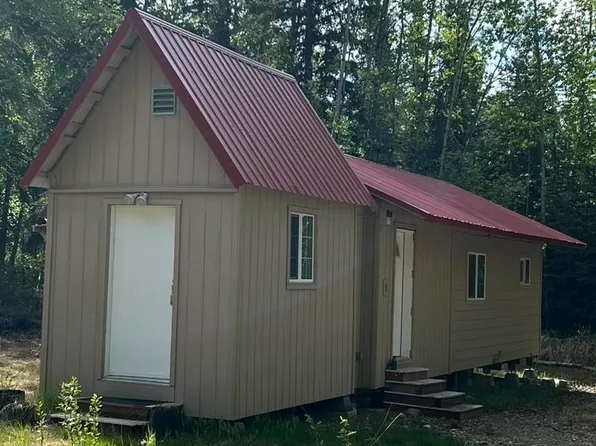 338 Ream Ln, Fairbanks, AK 99712