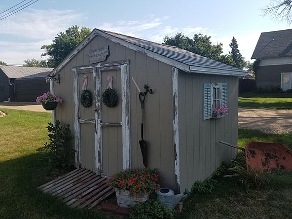 4th image of 607 N 1st St