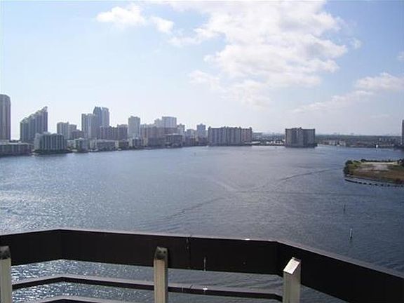 2nd image of 3600 Mystic Pointe Dr APT 1718