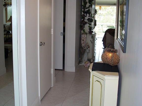 3rd image of 2460 SW 22nd Ave APT 808