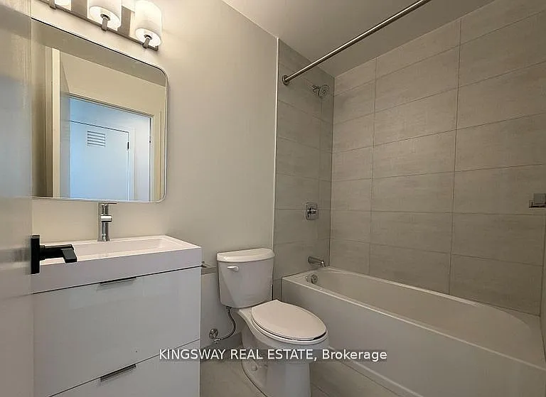 33 Erie Ave #1013 — Photo 7