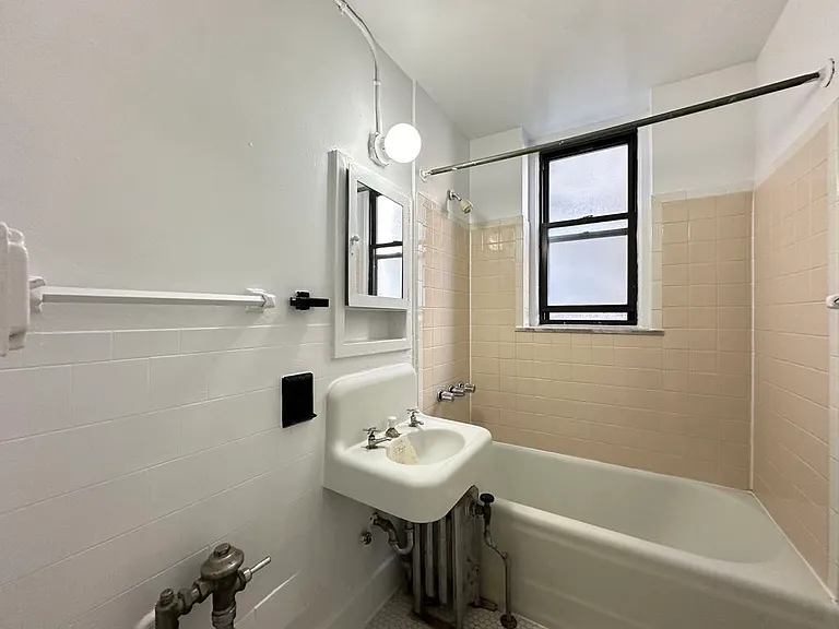 3335 W Diversey Ave #801 — Photo 17