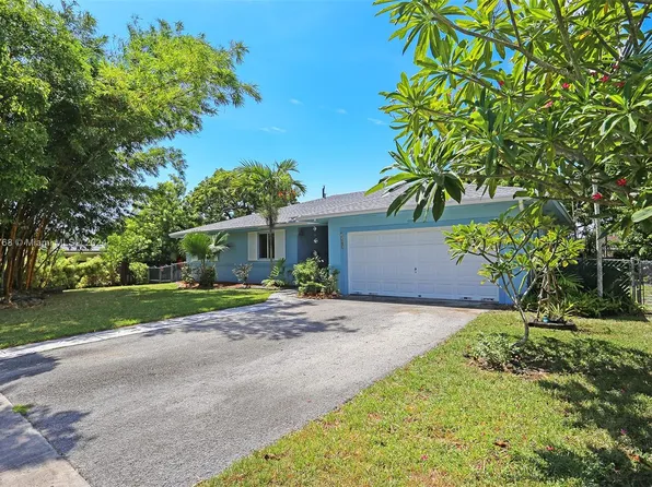 9360 SW 181st Ter, Palmetto Bay, FL 33157