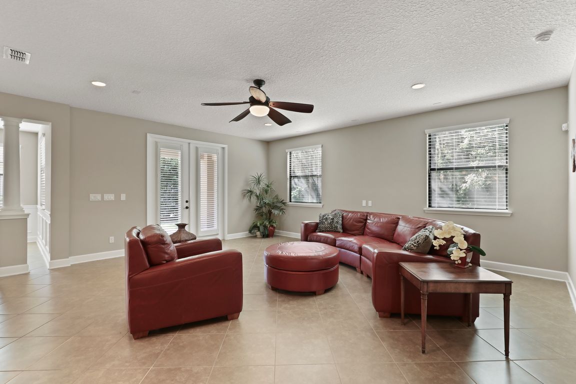 next background image