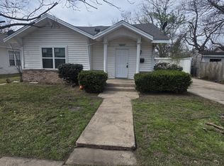1207 Arp St, Commerce, TX 75428