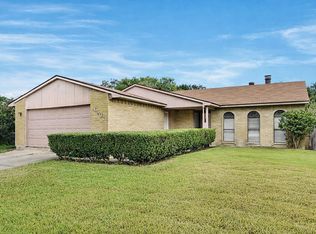 6907 Tara Dr, Richmond, TX 77469