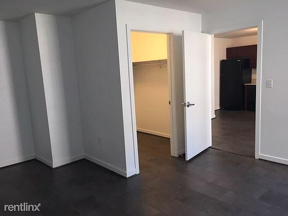 2nd image of 3301 Henry Ave #221