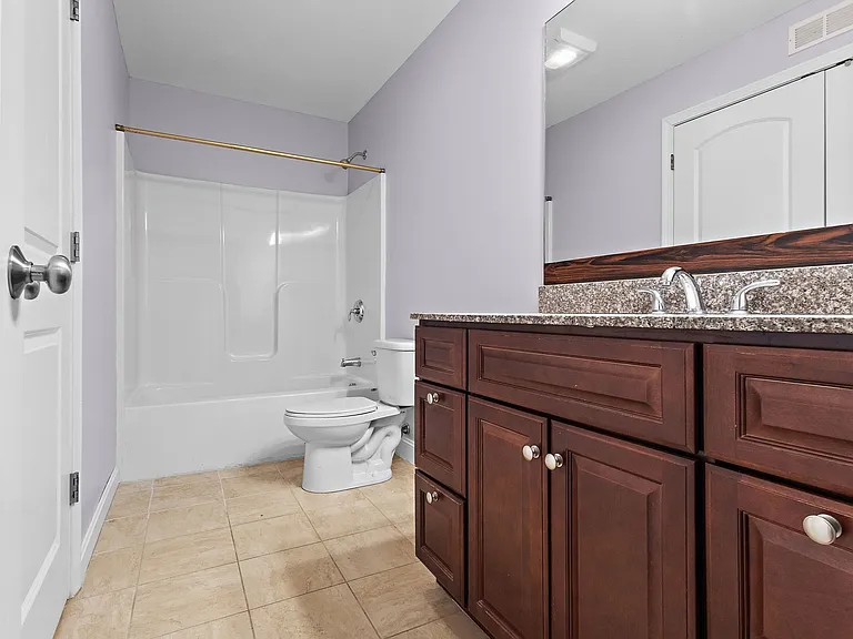 7 Butler Ave #5 — Photo 6