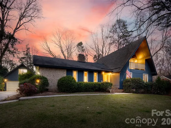 3706 Huckleberry Rd, Charlotte, NC 28210