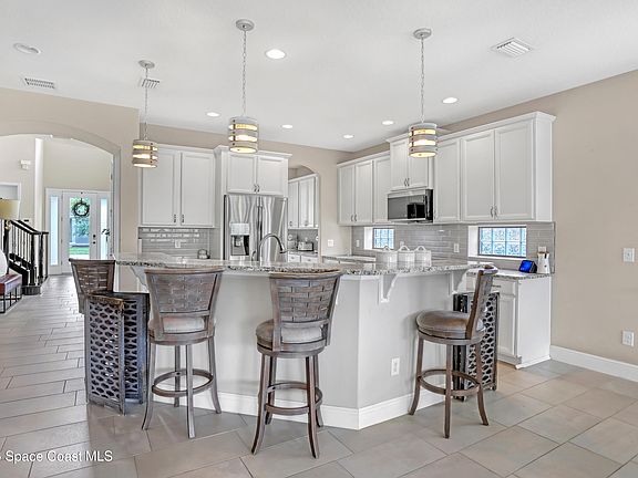 5th image of 7922 Strom Park Dr