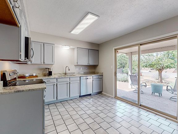 4th image of 10317 Guadalajara Ave NE