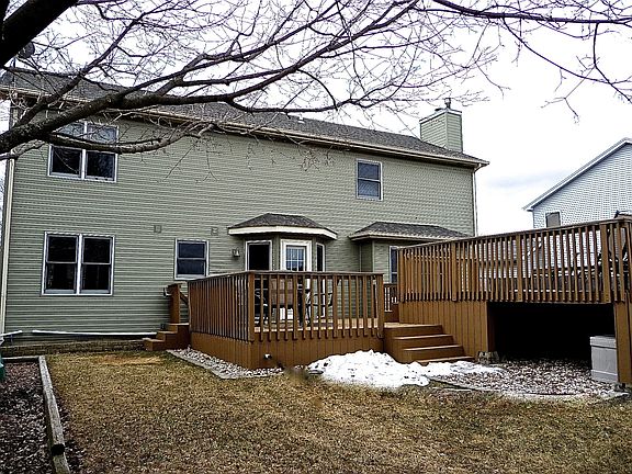 3rd image of 435 Millwood Dr
