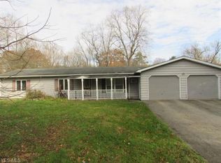 47150 State Route 46, New Waterford, OH 44445
