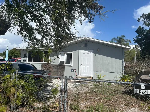 2411 6th St E, Bradenton, FL 34208