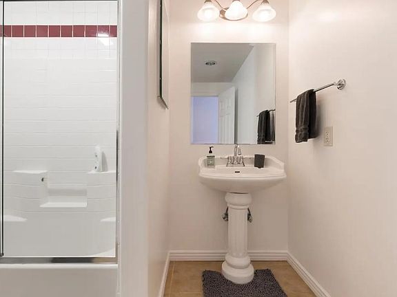 5th image of 566 4th Ave APT 204