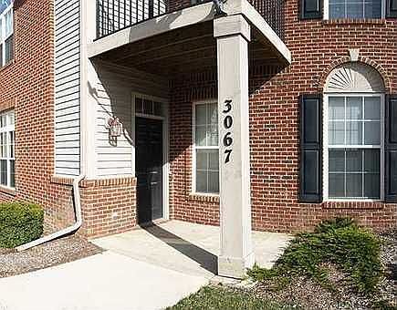 1st image of 3067 Primrose Ln