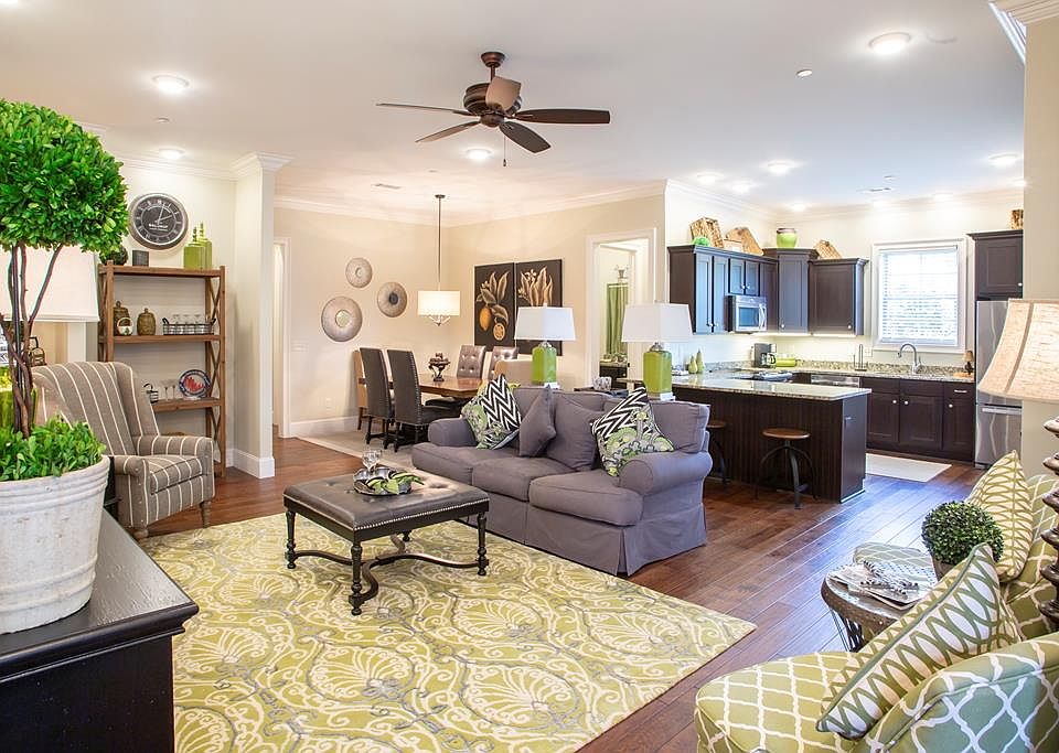 1st image of 1100 Augusta Dr Unit 1002