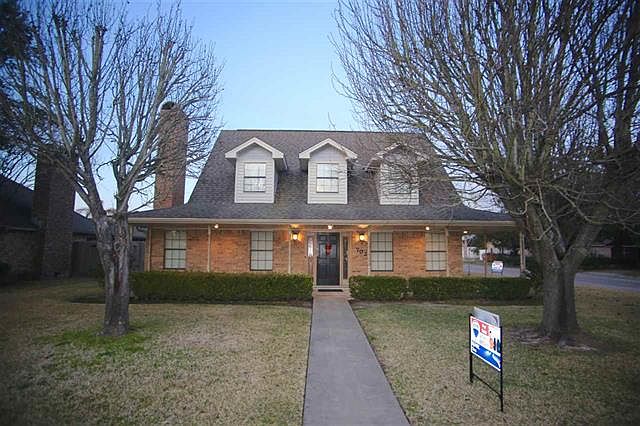 1st image of 702 Texas Ave