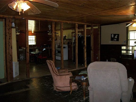 4th image of 184 County Road 2032