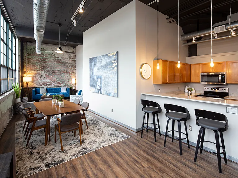 TipTop Apartments — Photo 92