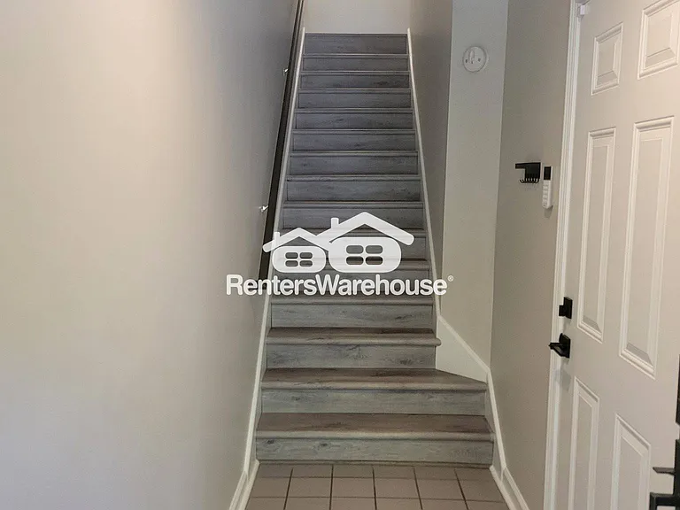 375 Highland Ave NE #920 — Photo 3