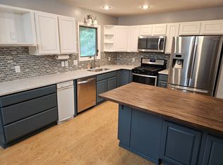 18709 Man O War Rd, Eagle River, AK 99577