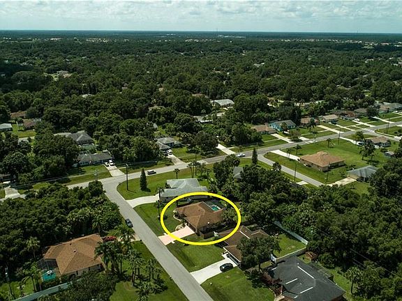 5th image of 3950 Champagne Ave