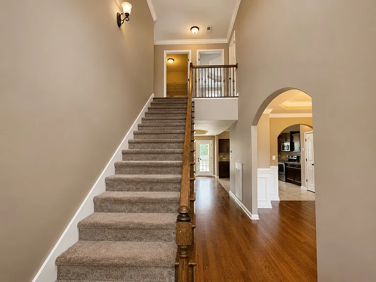3357 Wiser Dr — Photo 2