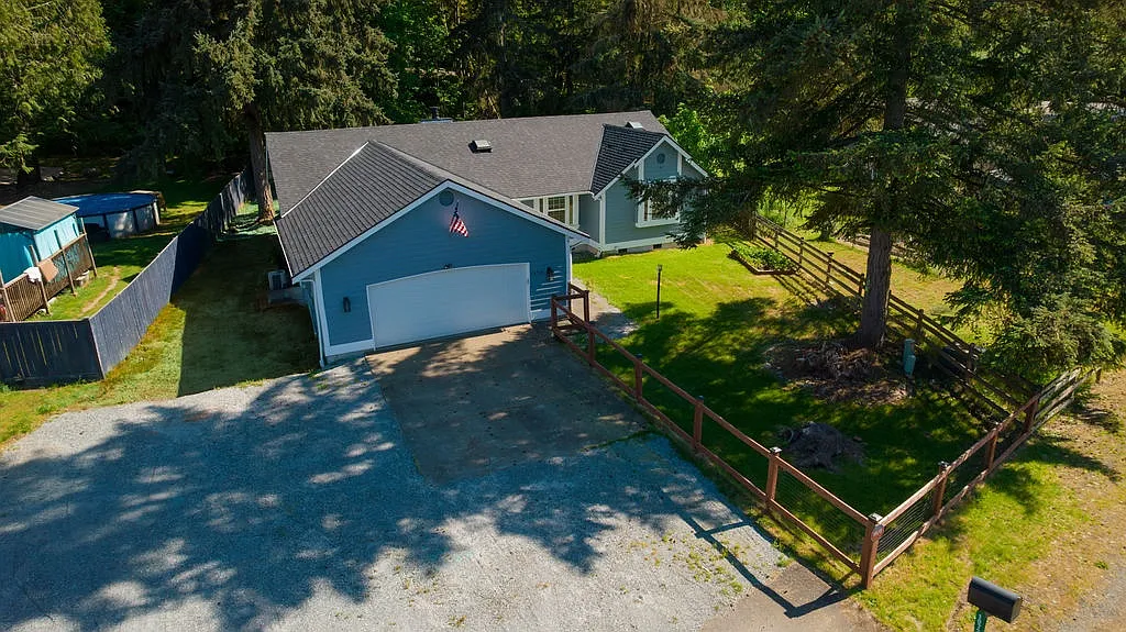 3 bed, 1665 sqft, $3,000 — Photo 1