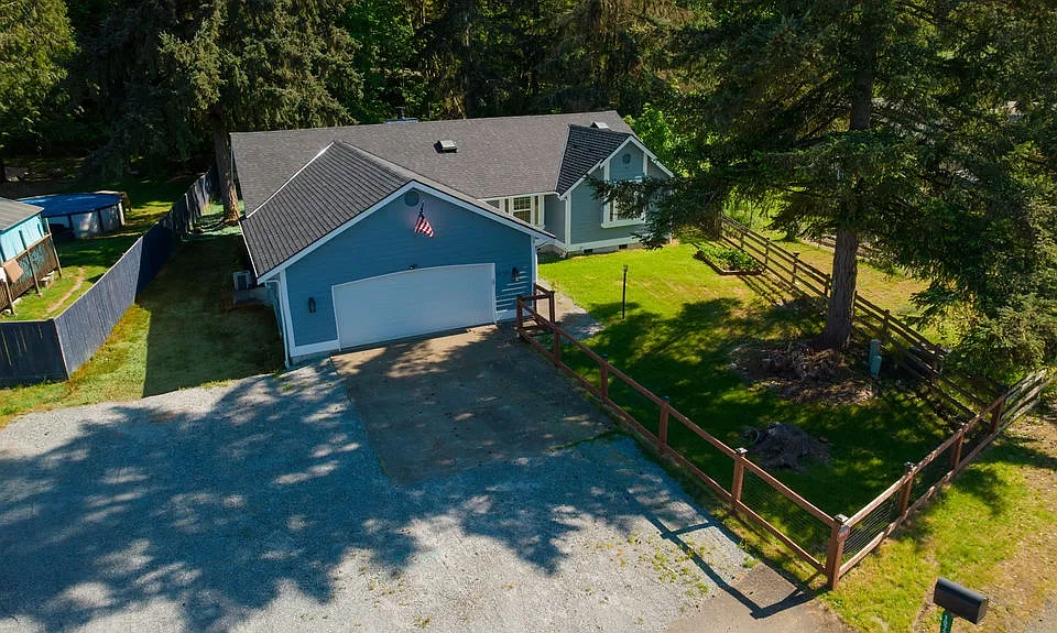 10720 Eustis Hunt Rd E