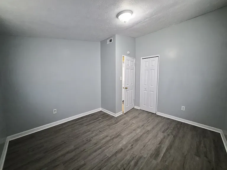 4709 Ribble Rd — Photo 7