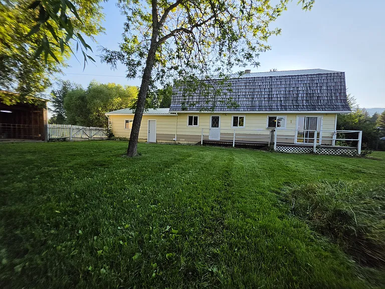 199 N Riley Creek Rd — Photo 14