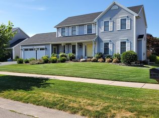 32 Parr Cir, Rochester, NY 14617