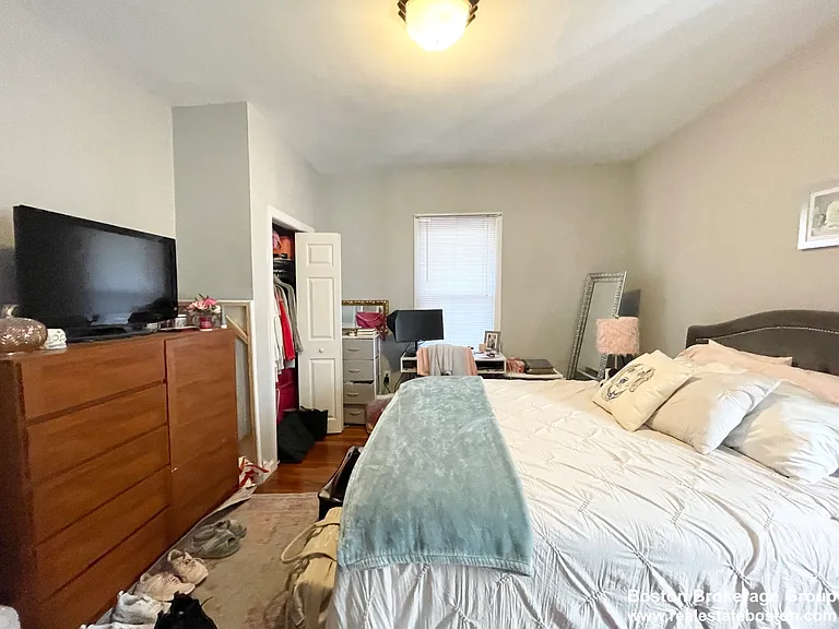 25 Sudan St #1 — Photo 6