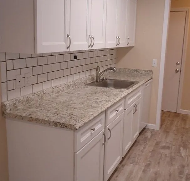 Glenview West Apartments — Photo 34