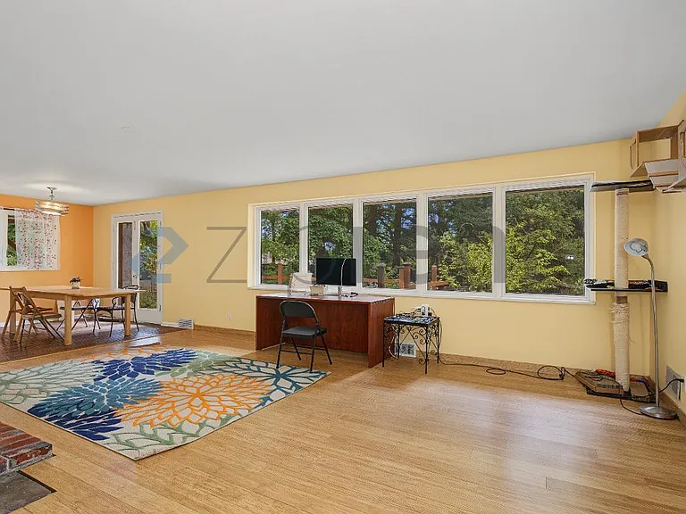 920 SW Stephenson Ct — Photo 12