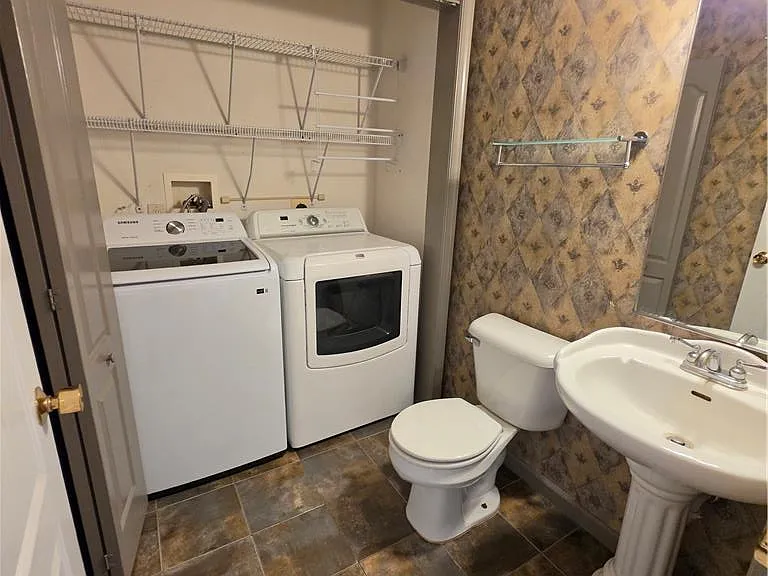325 Oxford Pl #325 — Photo 7