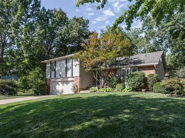 9304 Switzer Rd, Overland Park, KS 66214