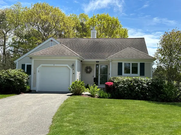 5 Ironwood Path, Mashpee, MA 02649